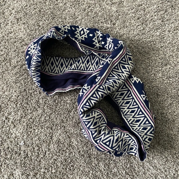 Handmade Tribal Infinity Scarf - Picture 1 of 2